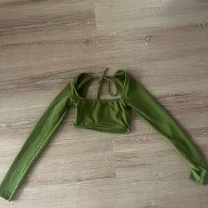 PrettyLittleThing Round Neck Long Sleeve